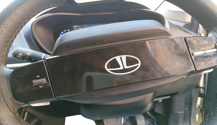 2023 Tata NEXON CREATIVE PLUS 1.2 REVOTRON 7 DCA, Petrol, Automatic, 38,139 km, interior