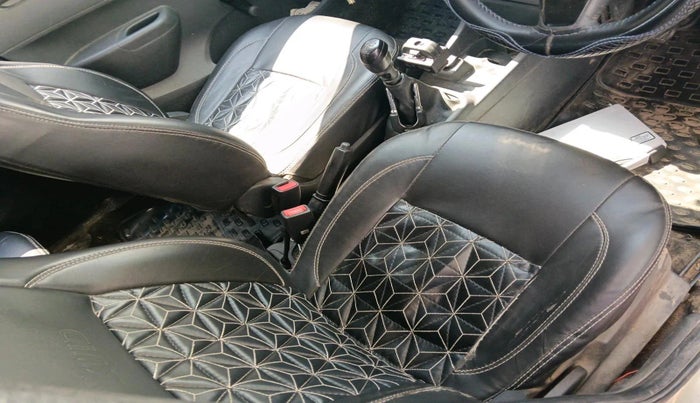 2016 Renault Kwid RXL, CNG, Manual, 59,264 km, interior