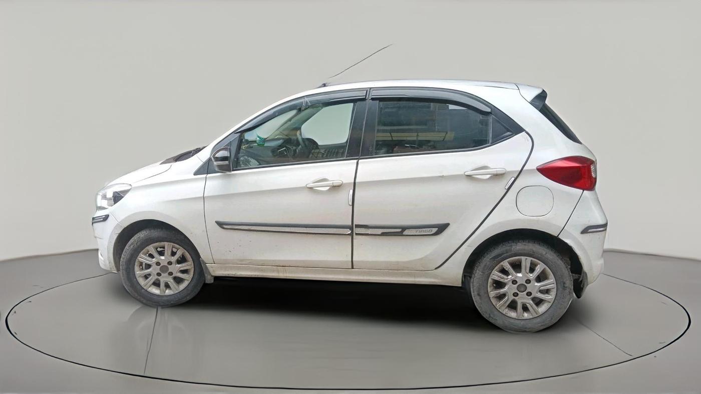 2018 Tata Tiago XZ PETROL, CNG, Manual, 1,04,970 km, exterior