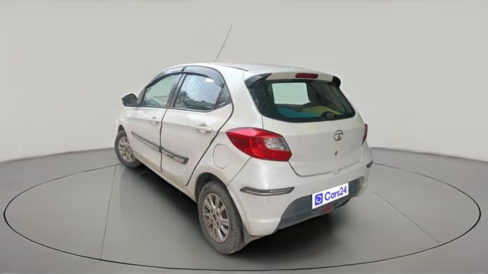 2018 Tata Tiago XZ PETROL, CNG, Manual, 1,04,970 km, exterior