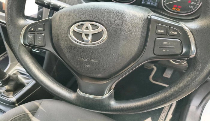 2022 Toyota URBAN CRUISER HIGH GRADE MT, Petrol, Manual, 13,618 km, interior