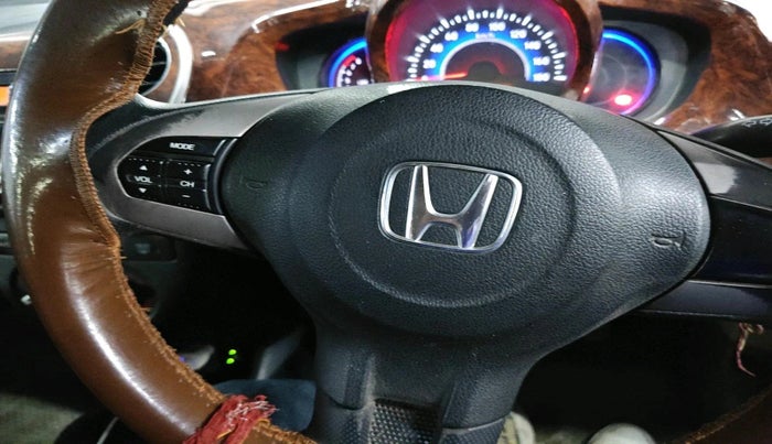 2014 Honda Mobilio 1.5L I-VTEC S, Petrol, Manual, 1,29,242 km, interior