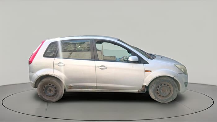 2011 Ford Figo ZXI 1.2 PETROL, CNG, Manual, 1,28,219 km, exterior