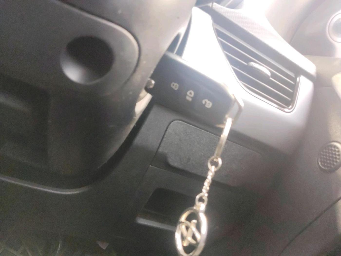 2022 Tata NEXON XM PLUS SUNROOF PETROL, Petrol, Manual, 45,239 km, interior