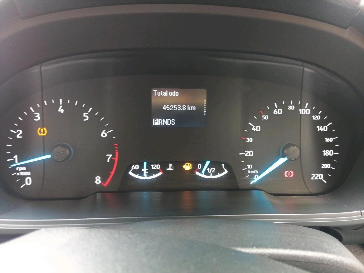 2018 Ford Ecosport TITANIUM + 1.5L PETROL AT, Petrol, Automatic, 45,253 km, interior