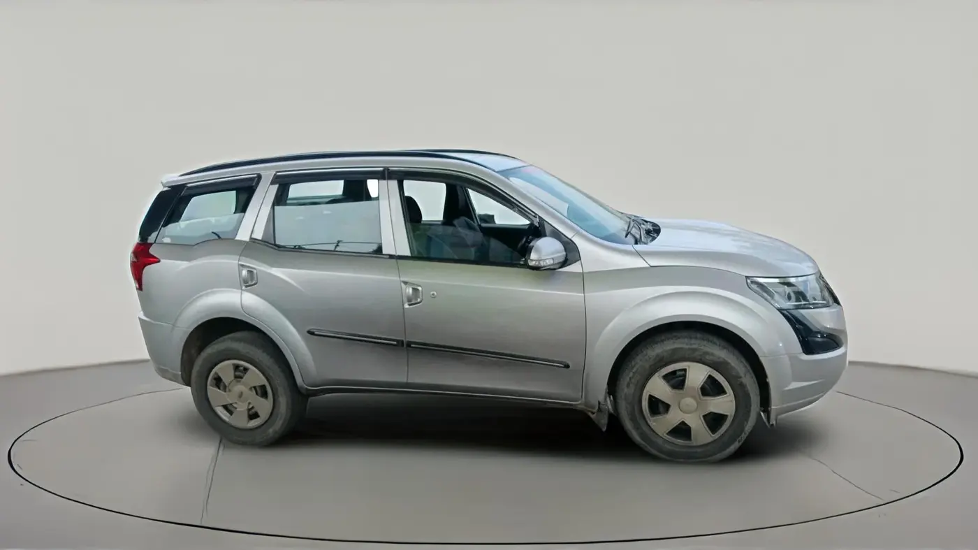 2019 Mahindra XUV500 W5, Diesel, Manual, 1,17,000 km, exterior