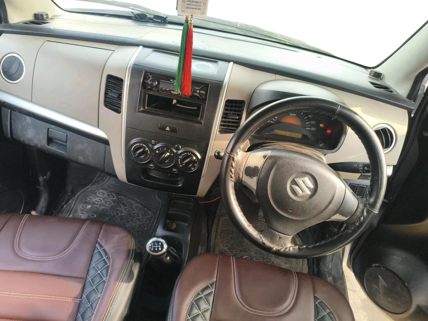 2014 Maruti Wagon R 1.0 LXI CNG, CNG, Manual, 1,07,755 km, interior