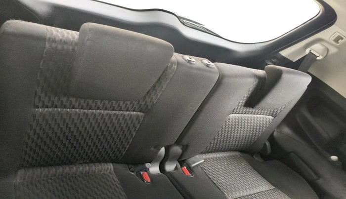 2017 Toyota Innova Crysta 2.4 GX 8 STR, Diesel, Manual, 1,71,972 km, interior