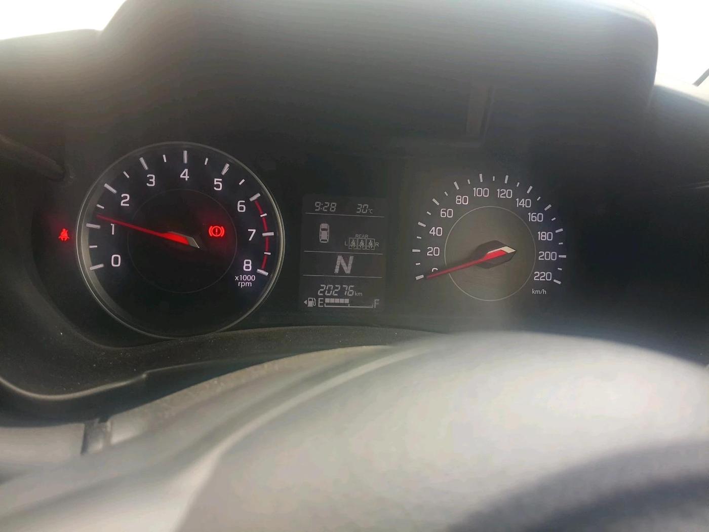 2025 Maruti Swift ZXi AMT, Petrol, Automatic, 20,276 km, interior