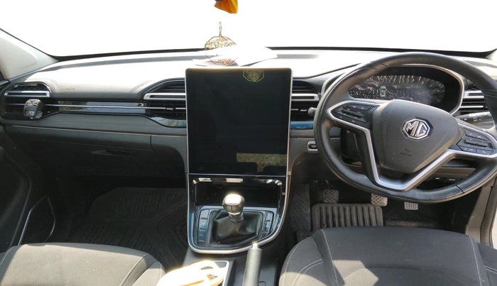 2024 MG HECTOR Select Pro 1.5 Turbo MT, Petrol, Manual, 31,583 km, interior