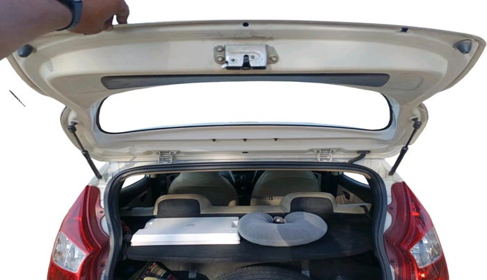 2018 Hyundai Eon ERA +, CNG, Manual, 1,20,000 km, exterior