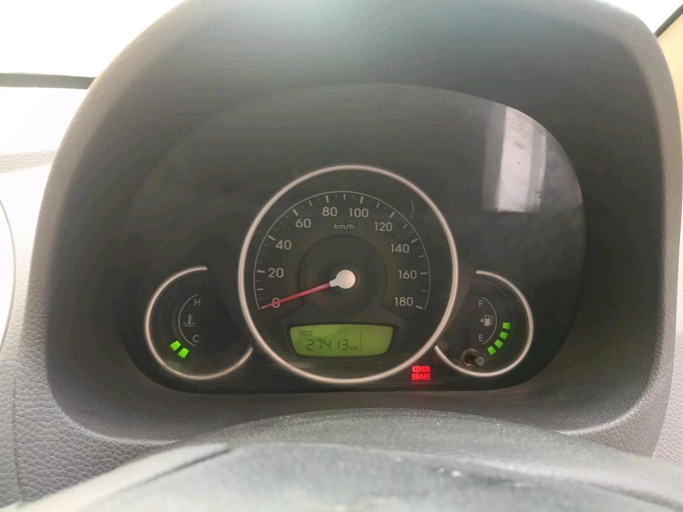 2016 Hyundai Eon MAGNA +, Petrol, Manual, 27,413 km, interior