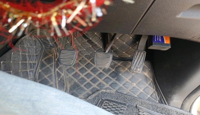 2024 Mahindra SCORPIO-N Z6 DIESEL MT 2WD 7 STR, Diesel, Manual, 29,834 km, interior