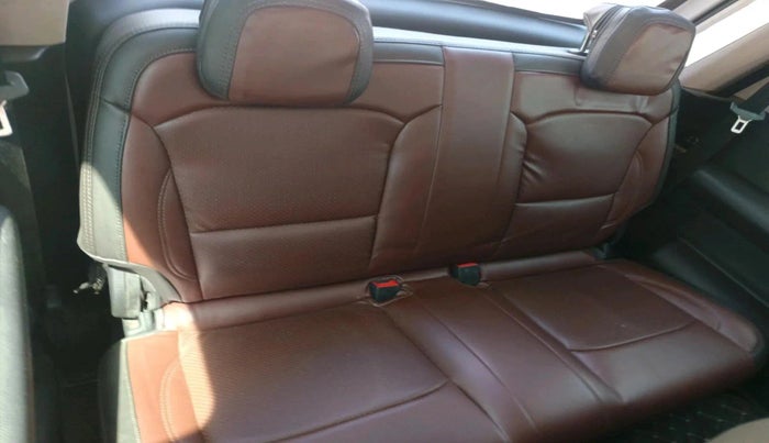 2024 Mahindra SCORPIO-N Z6 DIESEL MT 2WD 7 STR, Diesel, Manual, 29,834 km, interior