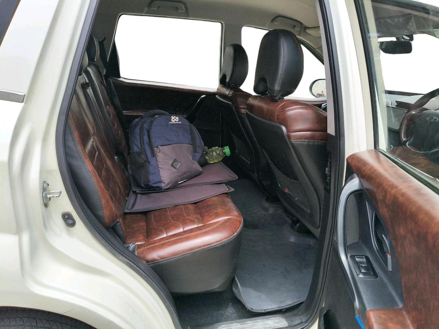 2019 Mahindra XUV500 W5, Diesel, Manual, 69,168 km, interior
