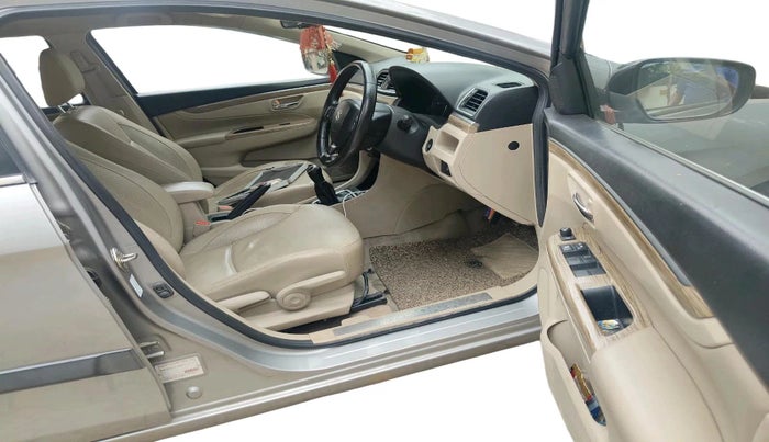 2019 Maruti Ciaz ALPHA 1.5 SHVS PETROL, Petrol, Manual, 93,859 km, interior