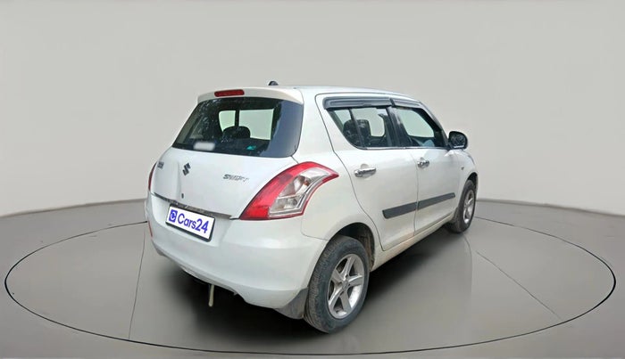2017 Maruti Swift LXI (O), CNG, Manual, 1,34,313 km, exterior