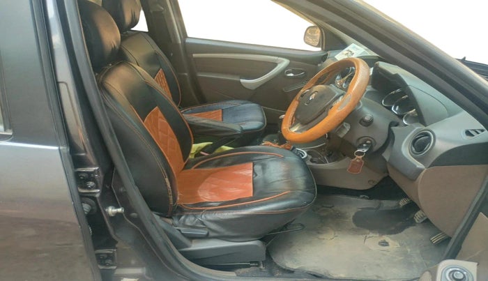 2016 Renault Duster 85 PS RXZ DIESEL, Diesel, Manual, 1,24,117 km, interior