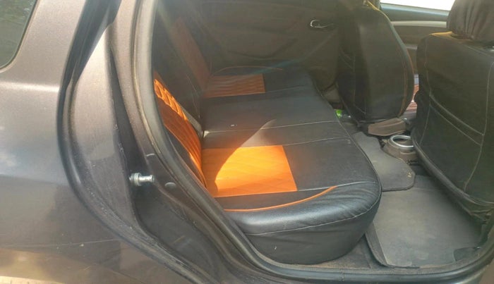 2016 Renault Duster 85 PS RXZ DIESEL, Diesel, Manual, 1,24,117 km, interior