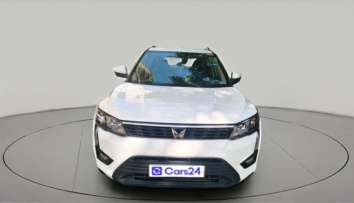 2023 Mahindra XUV300 W4 1.2 PETROL, Petrol, Manual, 21,209 km, exterior