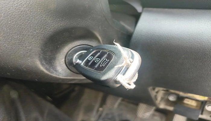 2019 Hyundai VENUE SX 1.0 TURBO, Petrol, Manual, 84,487 km, interior