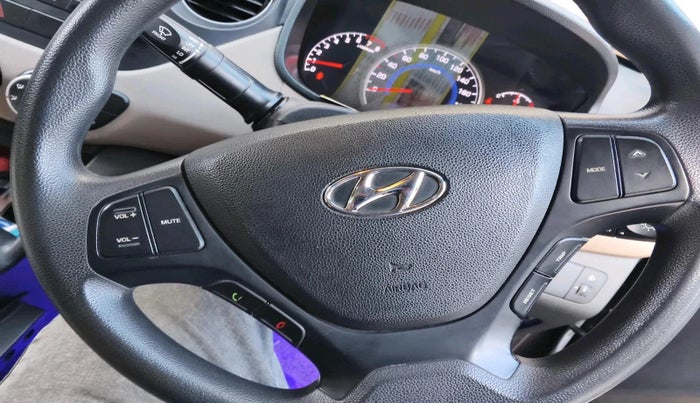 2019 Hyundai Grand i10 MAGNA 1.2 KAPPA VTVT, CNG, Manual, 1,02,434 km, interior