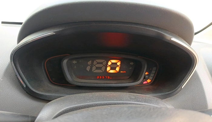 2018 Renault Kwid RXT 1.0 (O), Petrol, Manual, 35,575 km, interior