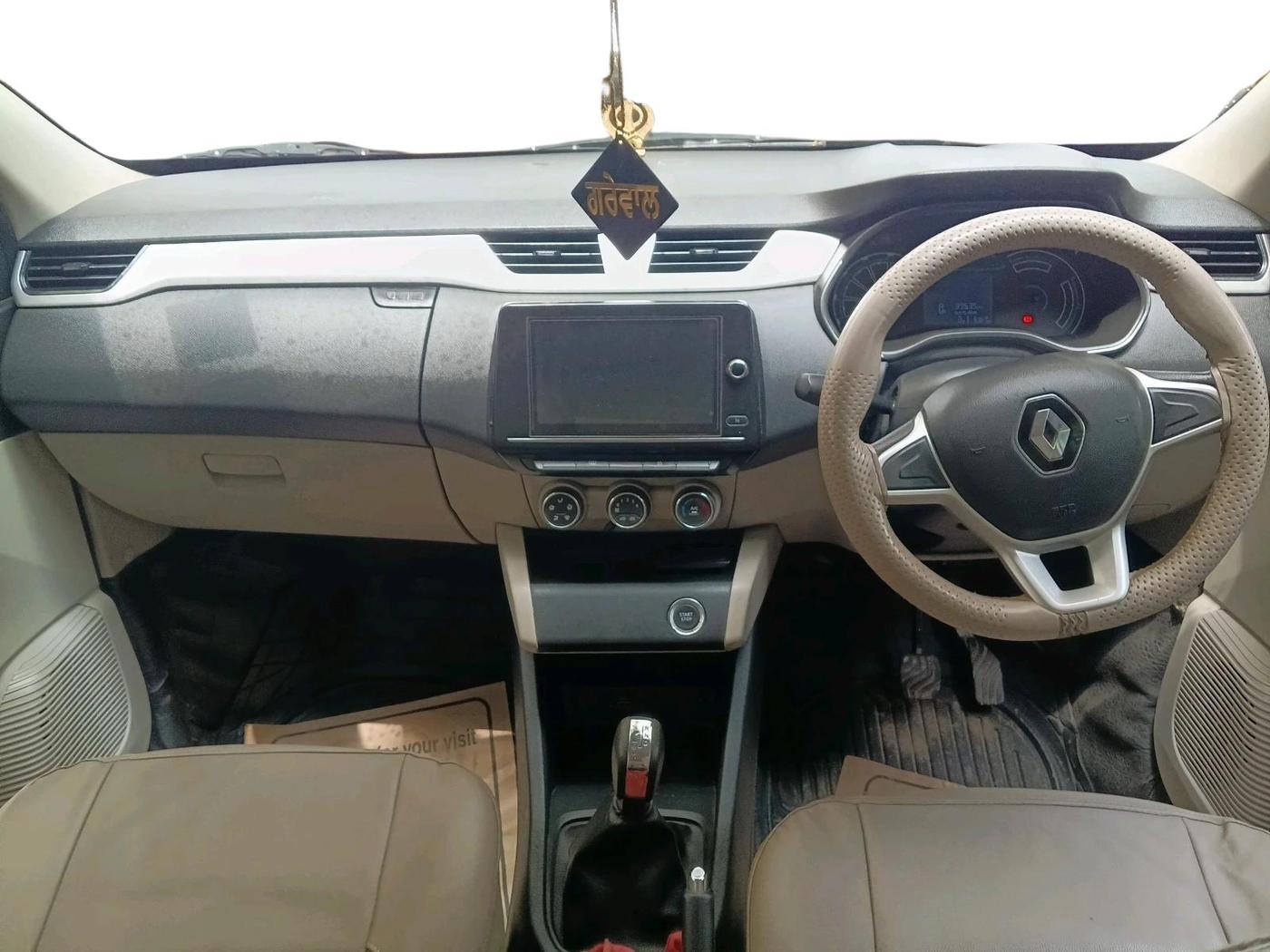 2020 Renault TRIBER RXZ AMT, Petrol, Automatic, 39,535 km, interior