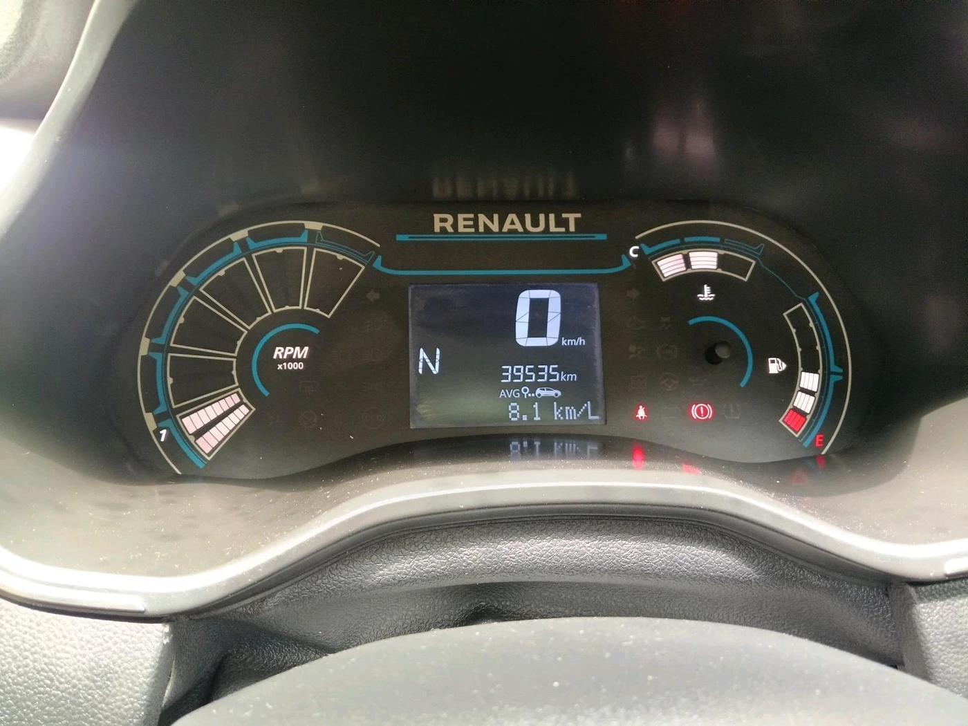 2020 Renault TRIBER RXZ AMT, Petrol, Automatic, 39,535 km, interior