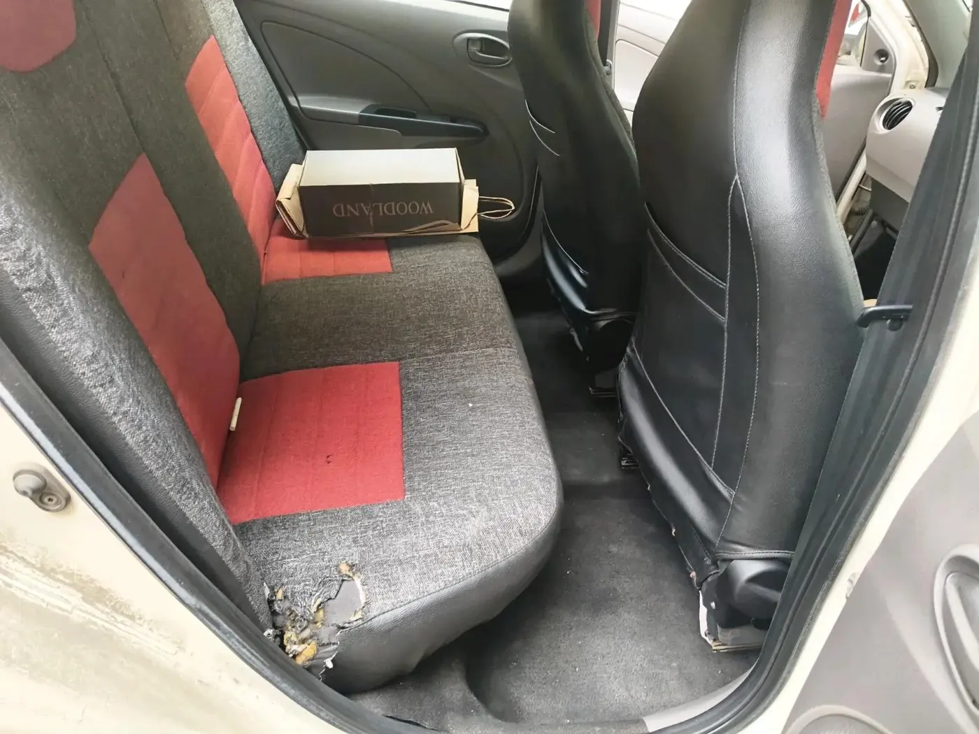 2011 Toyota Etios G, Petrol, Manual, 52,249 km, interior
