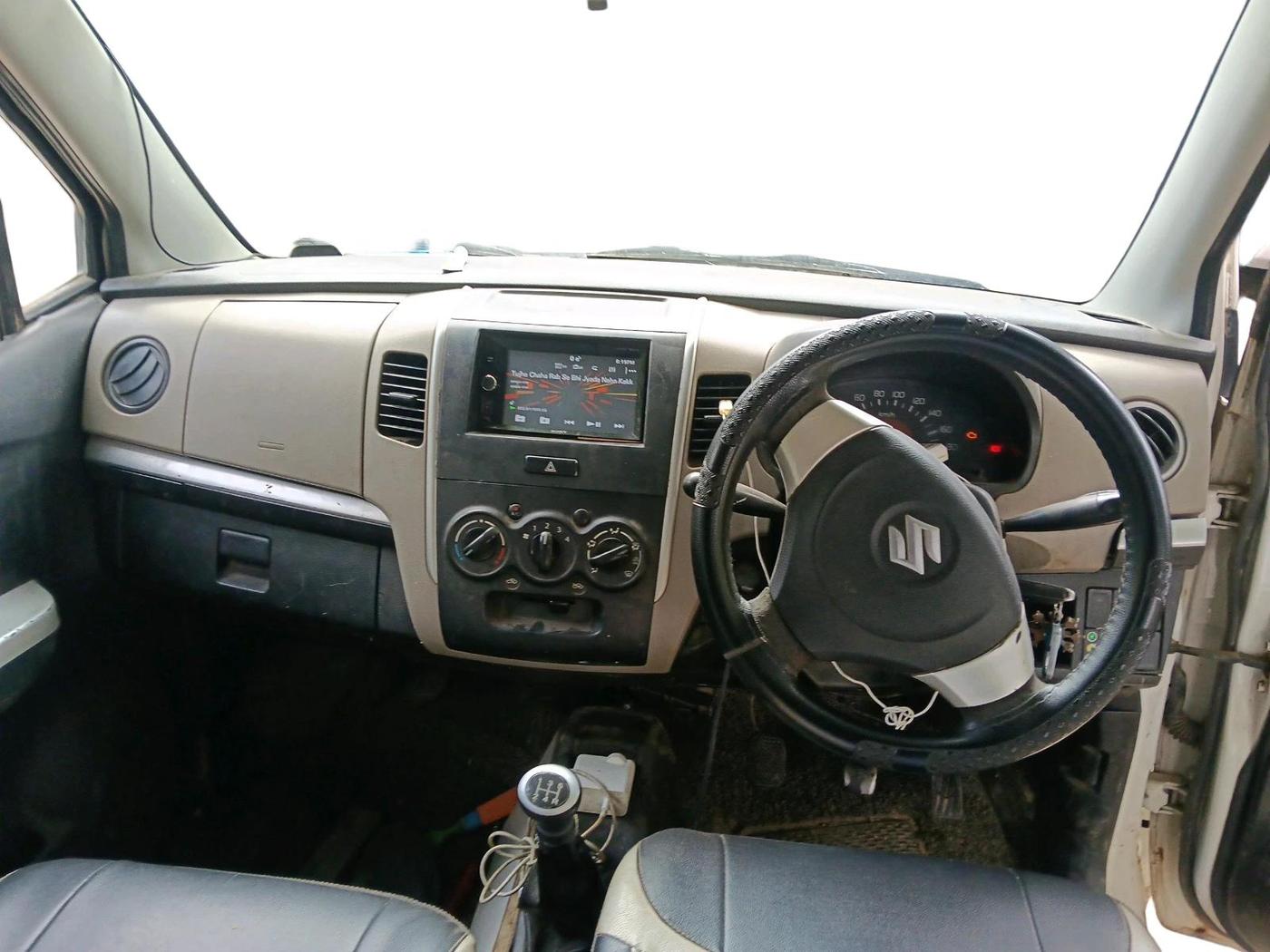 2014 Maruti Wagon R 1.0 LXI CNG, CNG, Manual, 95,471 km, interior