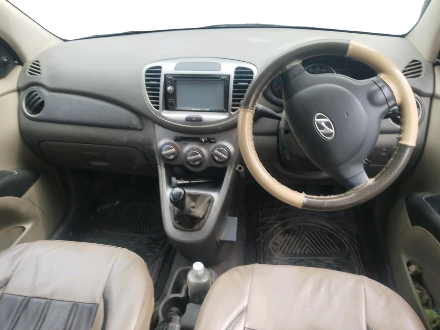 2013 Hyundai i10 ERA 1.1, Petrol, Manual, 94,325 km, interior