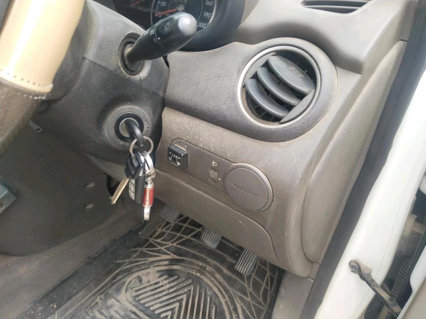 2013 Hyundai i10 ERA 1.1, Petrol, Manual, 94,325 km, interior