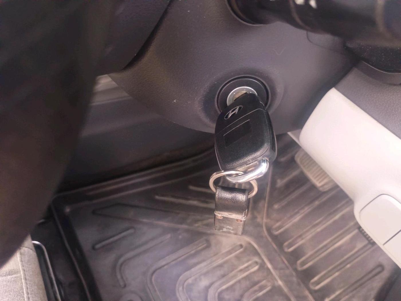 2022 Hyundai GRAND I10 NIOS SPORTZ AMT 1.2 KAPPA VTVT, Petrol, Automatic, 27,998 km, interior