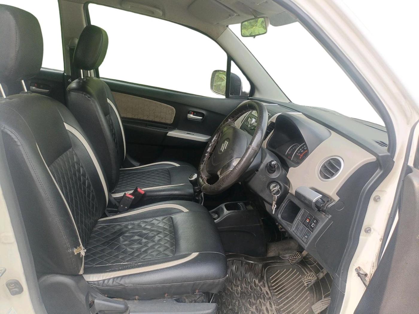 2015 Maruti Wagon R 1.0 VXI, Petrol, Manual, 71,714 km, interior