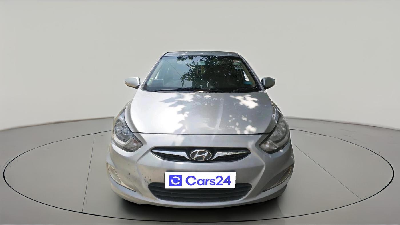 2013 Hyundai Verna FLUIDIC 1.6 VTVT SX, Petrol, Manual, 1,29,883 km, exterior