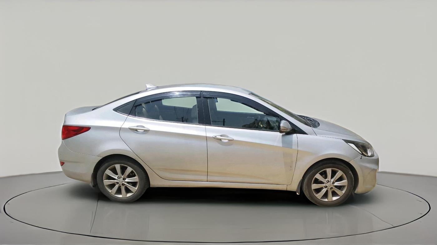 2013 Hyundai Verna FLUIDIC 1.6 VTVT SX, Petrol, Manual, 1,29,883 km, exterior