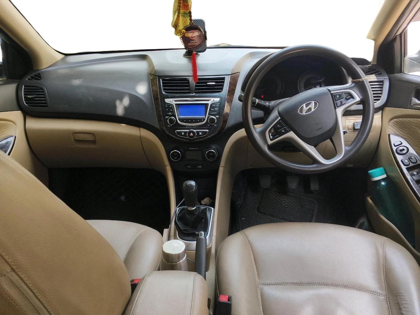 2013 Hyundai Verna FLUIDIC 1.6 VTVT SX, Petrol, Manual, 1,29,883 km, interior