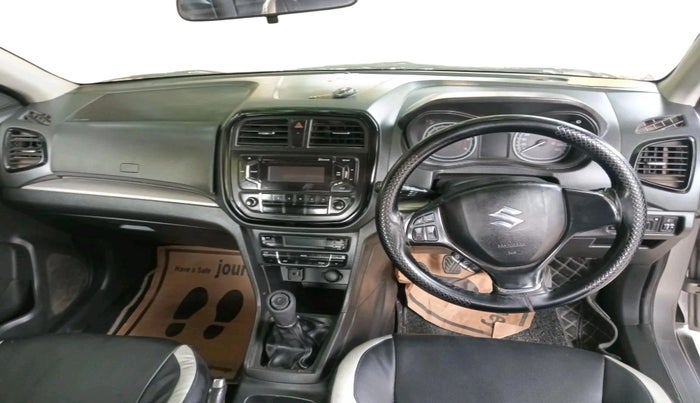2016 Maruti Vitara Brezza ZDI, Diesel, Manual, 97,156 km, interior