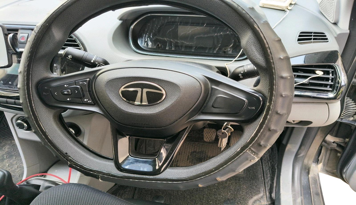 2024 Tata TIGOR XM CNG, CNG, Manual, 60,315 km, interior