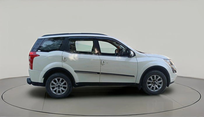 2017 Mahindra XUV500 W10 1.99, Diesel, Manual, 57,591 km, exterior