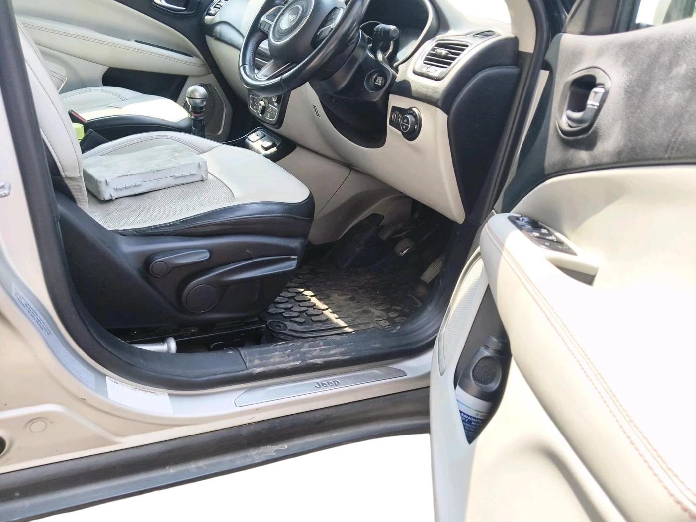 2019 Jeep Compass LIMITED 2.0 DIESEL, Diesel, Manual, 1,05,944 km, interior