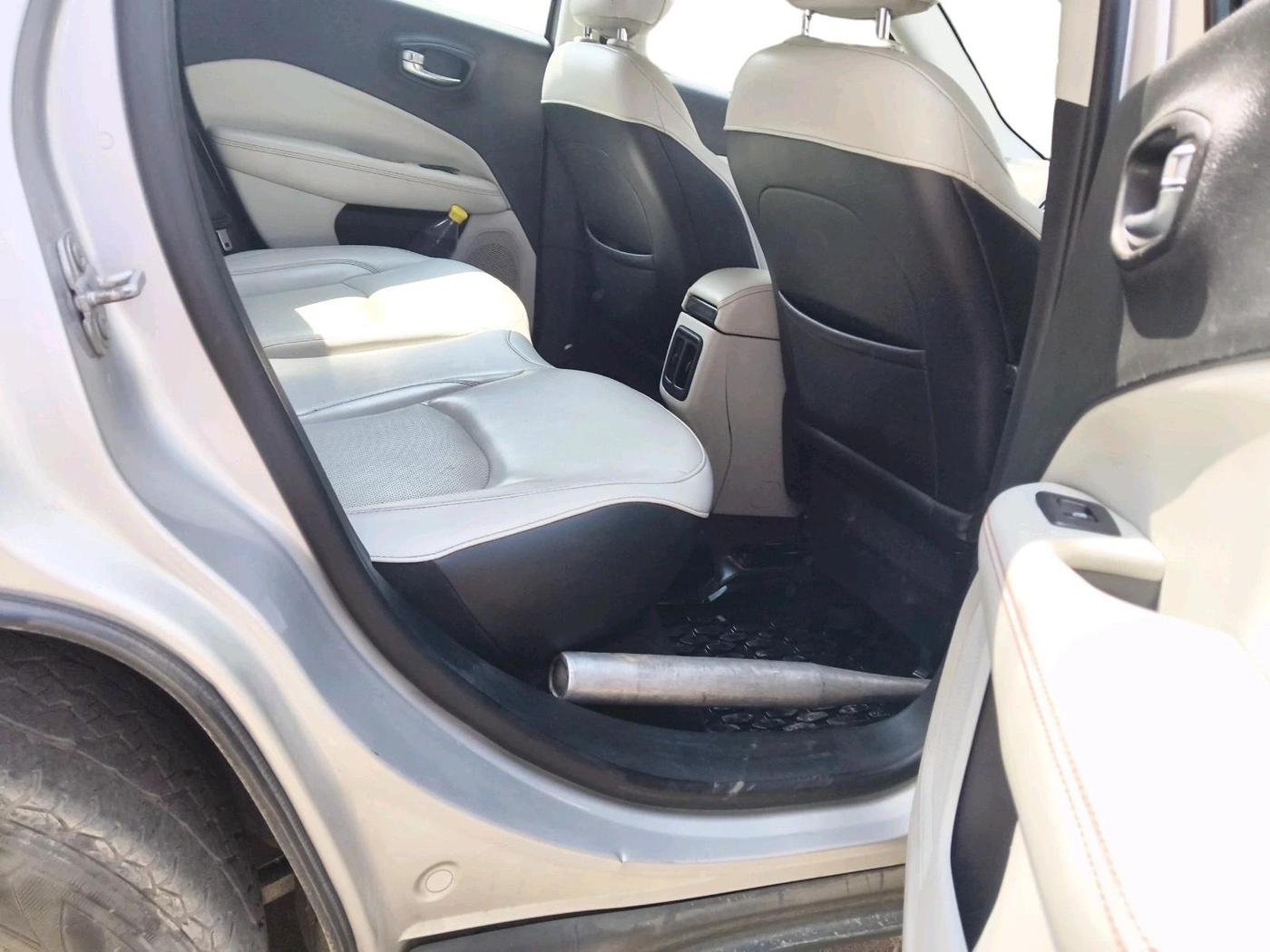 2019 Jeep Compass LIMITED 2.0 DIESEL, Diesel, Manual, 1,05,944 km, interior