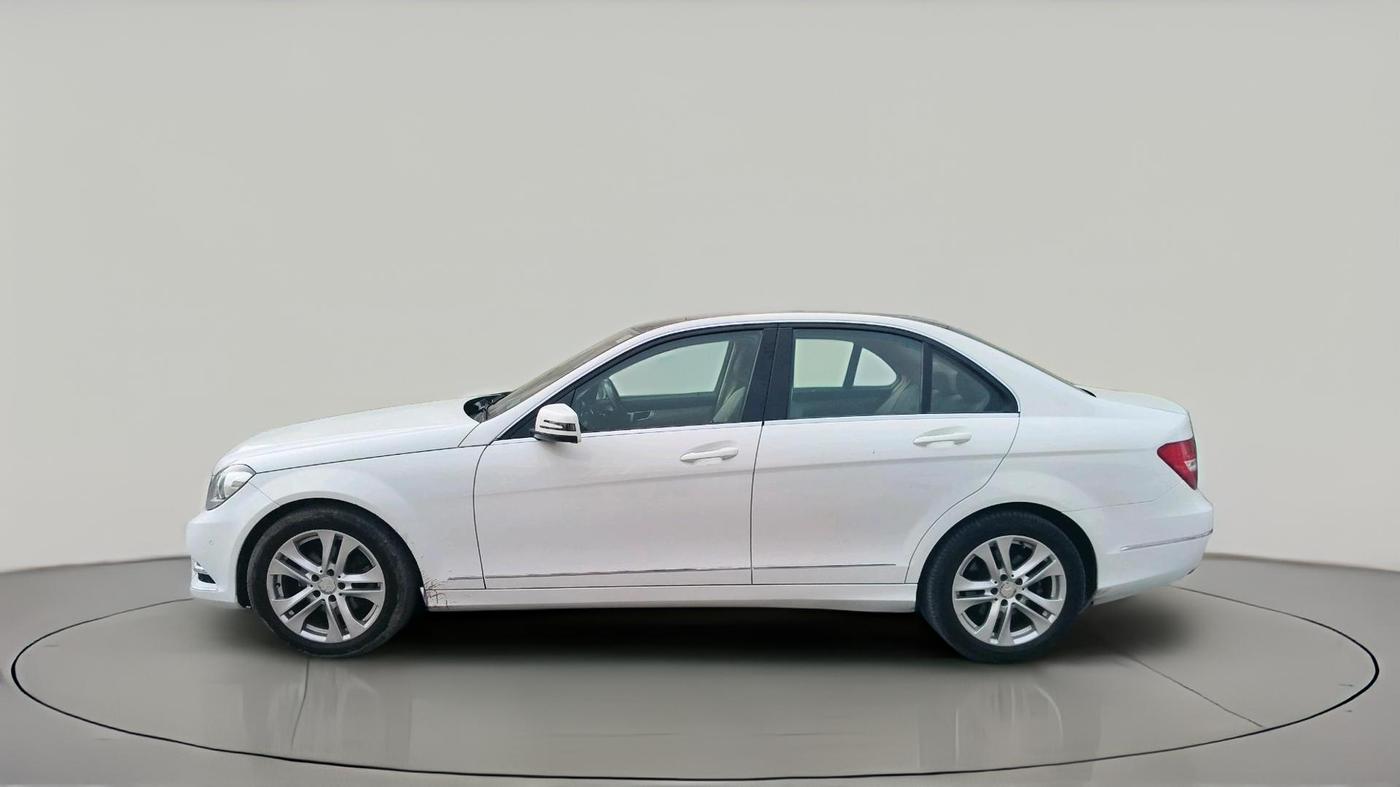 2013 Mercedes Benz C Class 200 CGI AVANTGARDE, Petrol, Automatic, 49,881 km, exterior