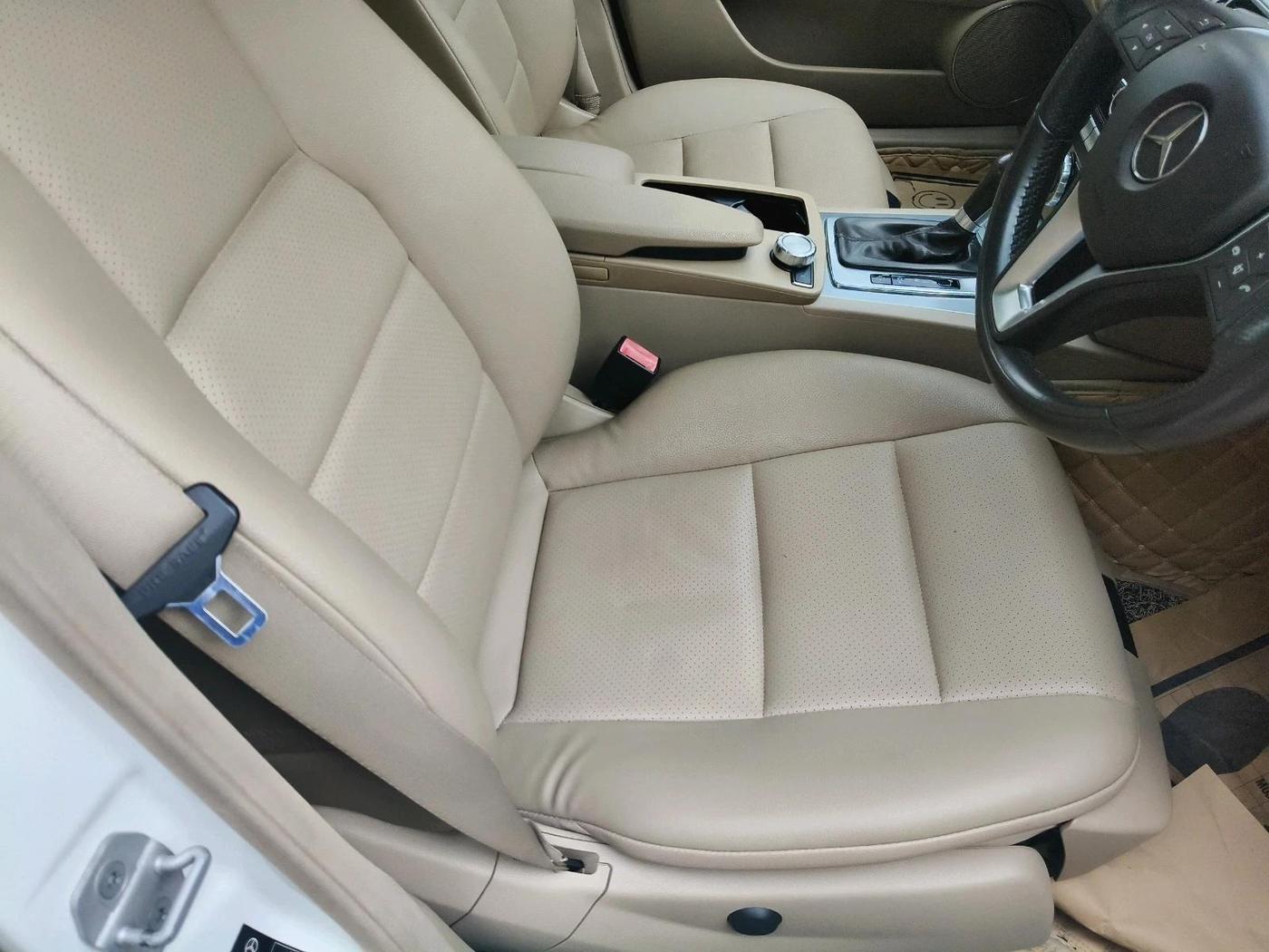 2013 Mercedes Benz C Class 200 CGI AVANTGARDE, Petrol, Automatic, 49,881 km, interior