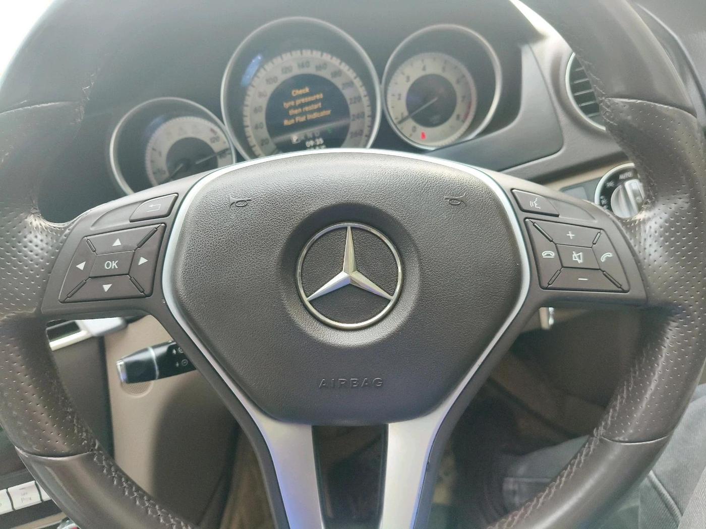 2013 Mercedes Benz C Class 200 CGI AVANTGARDE, Petrol, Automatic, 49,881 km, interior
