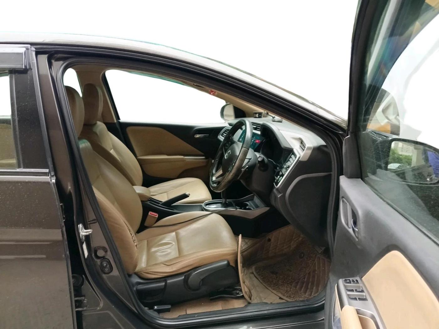 2016 Honda City 1.5L I-VTEC VX CVT, Petrol, Automatic, 1,59,520 km, interior