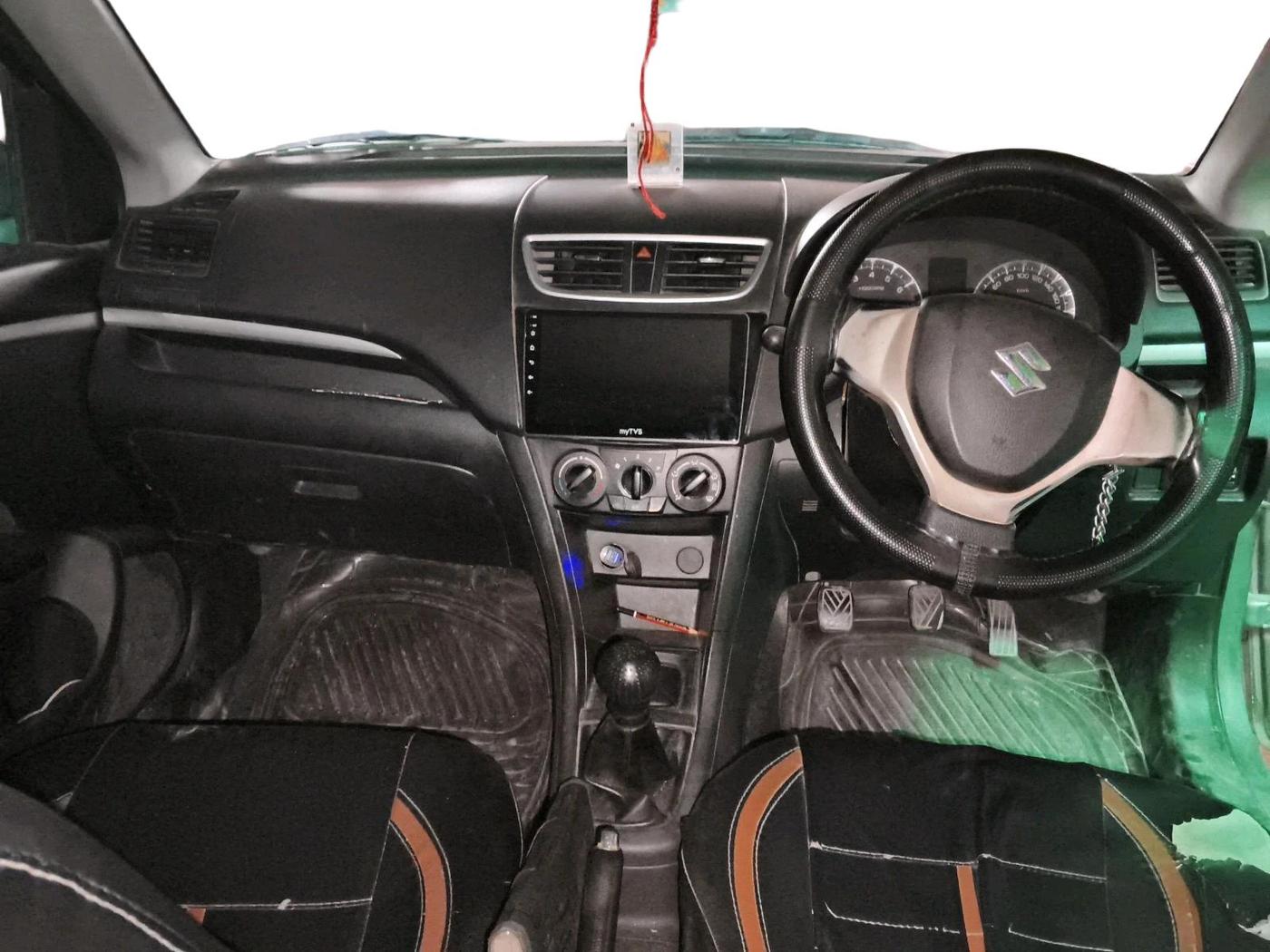 2014 Maruti Swift VXI, Petrol, Manual, 1,54,136 km, interior