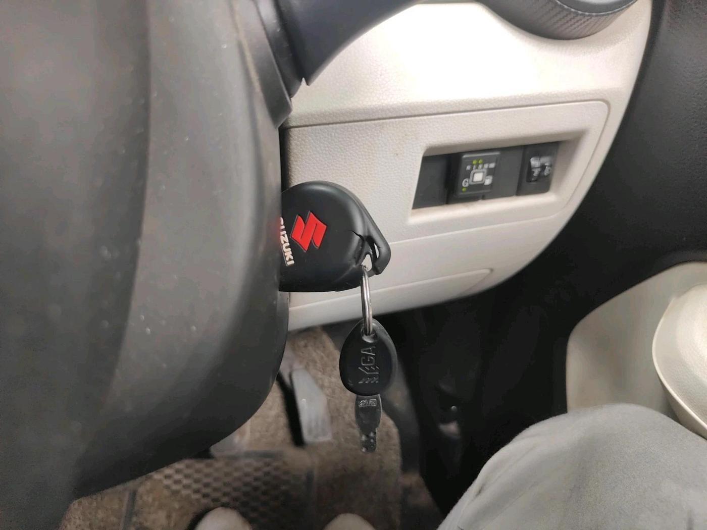 2017 Maruti IGNIS DELTA 1.2, CNG, Manual, 1,01,685 km, interior