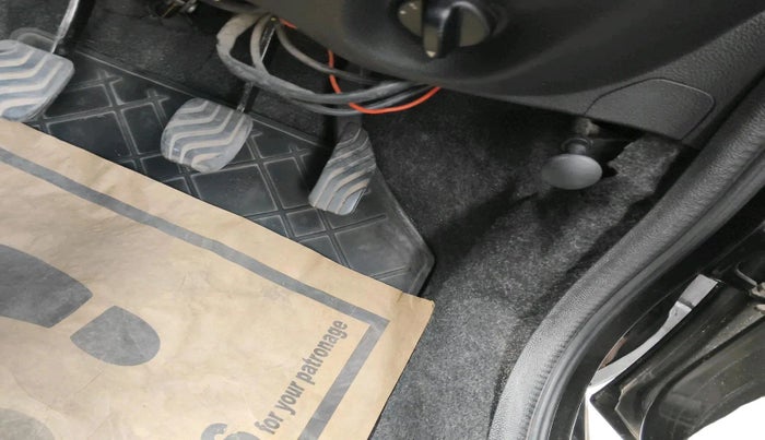 2017 Renault Kwid RXL, Petrol, Manual, 34,533 km, interior